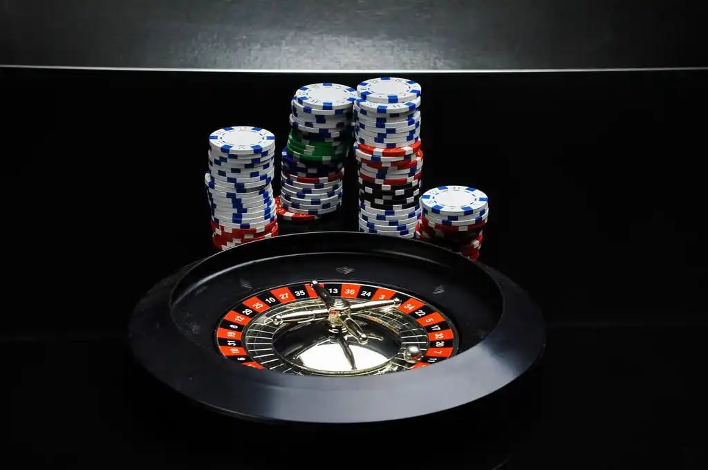 Panel syarat bonus untuk pengguna dewasa